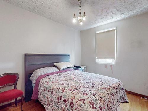 437 Westmount Ave, Toronto, ON - Indoor Photo Showing Bedroom