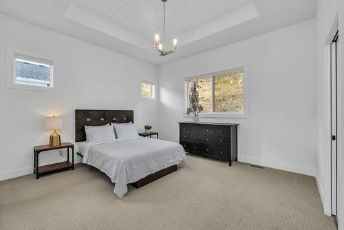 2598 Crown Crest Drive, West Kelowna, BC - Indoor Photo Showing Bedroom