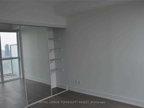 3409-7 Grenville St, Toronto, ON - Indoor Photo Showing Other Room