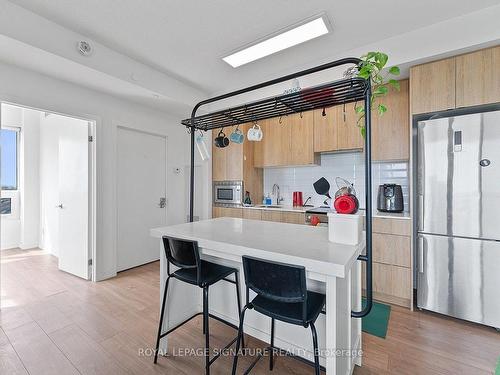 703-49 East Liberty St, Toronto, ON - Indoor Photo Showing Kitchen