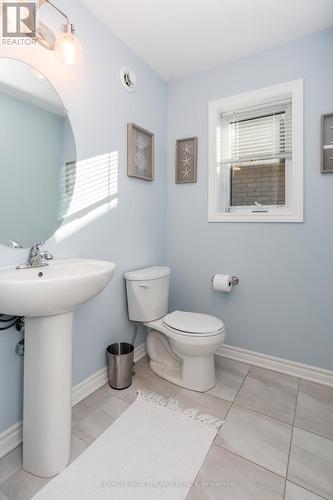 30 Foxtail Lane, St. Thomas, ON - Indoor Photo Showing Bathroom