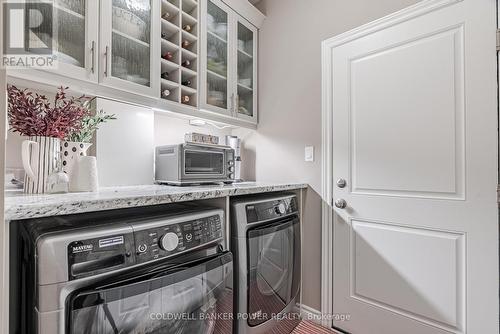 Laundry room off kitchen - 55 - 2250 Buroak Drive, London, ON - Indoor Photo Showing Laundry Room