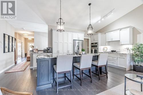 55 - 2250 Buroak Drive, London, ON - Indoor Photo Showing Kitchen With Upgraded Kitchen