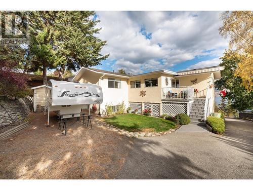 6050 Beatrice Road, Peachland, BC - Outdoor With Deck Patio Veranda