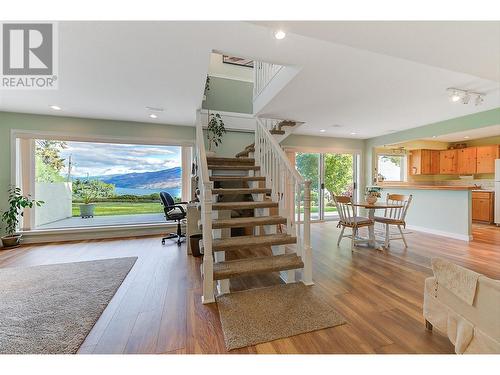 6050 Beatrice Road, Peachland, BC - Indoor