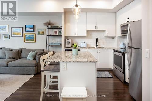 E403 - 52 Coles Avenue, Vaughan, ON - Indoor Photo Showing Kitchen With Stainless Steel Kitchen With Upgraded Kitchen