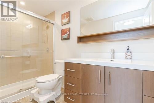 221 - 457 Plains Road E, Burlington, ON - Indoor Photo Showing Bathroom