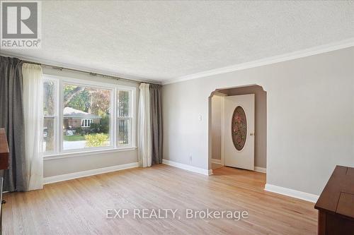 584 Lorne Street, Burlington, ON - Indoor Photo Showing Other Room