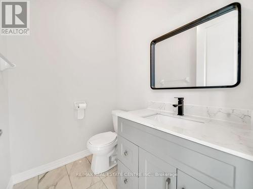 3 Crossmore Crescent, Cambridge, ON - Indoor Photo Showing Bathroom