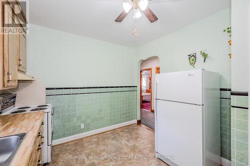 149 Bristol Street, Guelph, ON - Indoor Photo Showing Kitchen