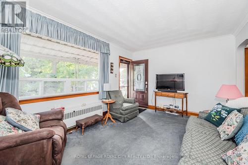 149 Bristol Street, Guelph, ON - Indoor Photo Showing Living Room