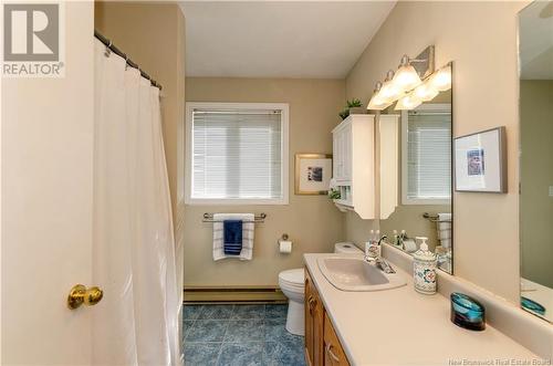 485 Broussard, Dieppe, NB - Indoor Photo Showing Bathroom