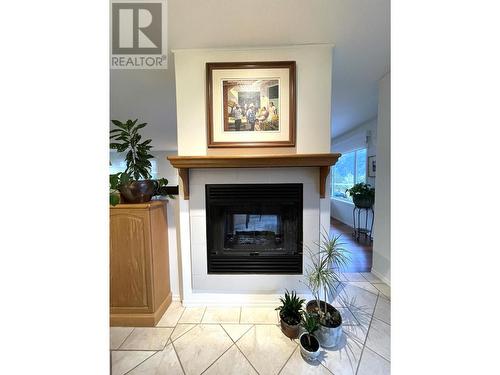 1220 Mill  Street Unit# 1, Nelson, BC - Indoor With Fireplace