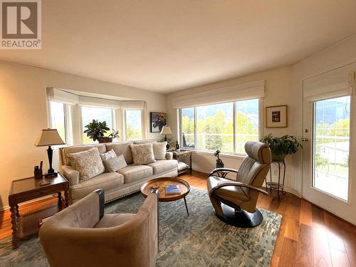 1220 Mill  Street Unit# 1, Nelson, BC - Indoor Photo Showing Living Room