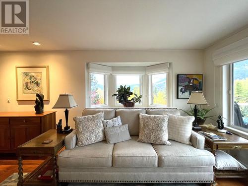 1220 Mill  Street Unit# 1, Nelson, BC - Indoor Photo Showing Living Room