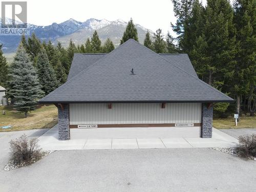 4858 Lynx Drive, Radium Hot Springs, BC - Outdoor