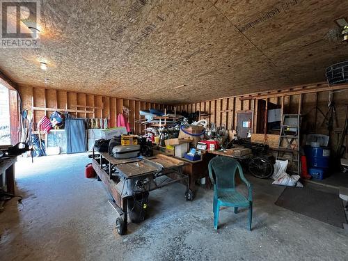 2720 Salmon River Road, Salmon Arm, BC - Indoor Photo Showing Garage