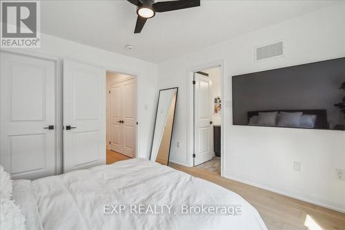 29 Rapids Lane, Hamilton, ON - Indoor Photo Showing Bedroom