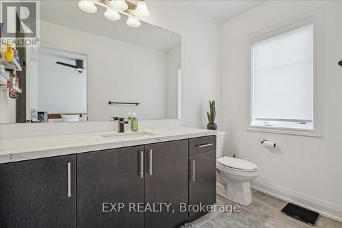 29 Rapids Lane, Hamilton, ON - Indoor Photo Showing Bathroom