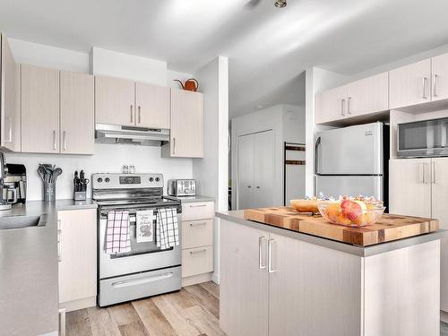 Kitchen - 815  - 817 Rue Abraham, Morin-Heights, QC - Indoor Photo Showing Kitchen