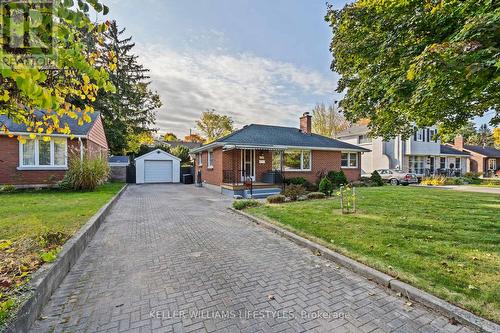 731 Leroy Avenue, London, ON - Outdoor With Facade