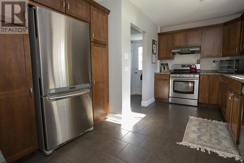 139 Stanley St, Sault Ste. Marie, ON - Indoor Photo Showing Kitchen