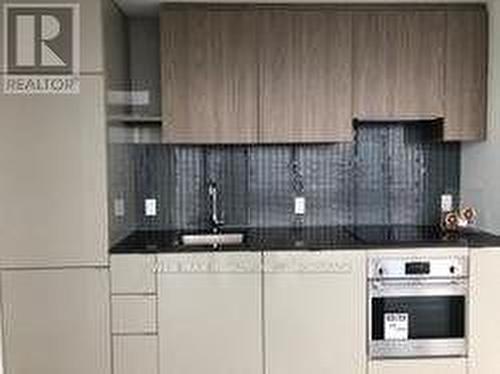 4309 - 161 Roehampton Avenue, Toronto, ON - Indoor Photo Showing Kitchen With Upgraded Kitchen