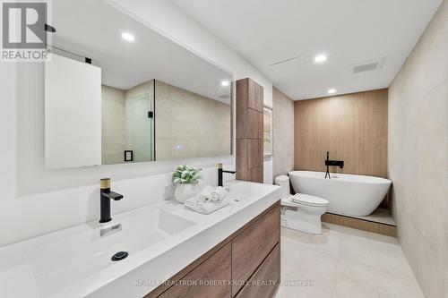 602 - 55A Avenue Road, Toronto, ON - Indoor Photo Showing Bathroom