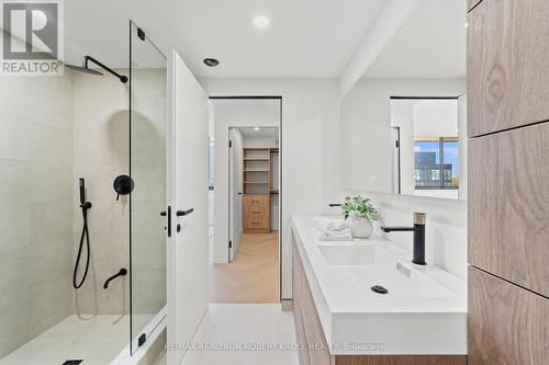 602 - 55A Avenue Road, Toronto, ON - Indoor Photo Showing Bathroom