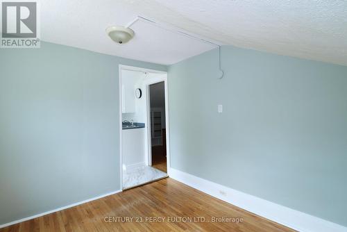 164 Centre Street N, Oshawa, ON - Indoor Photo Showing Other Room