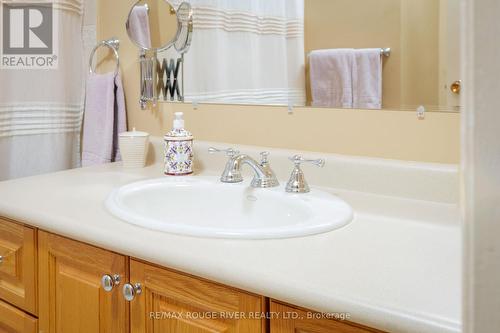 106 Charlottetown Boulevard, Toronto, ON - Indoor Photo Showing Bathroom