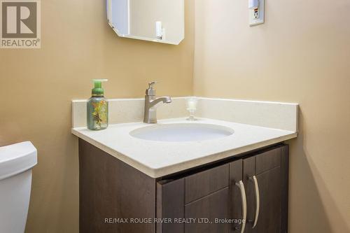 106 Charlottetown Boulevard, Toronto, ON - Indoor Photo Showing Bathroom