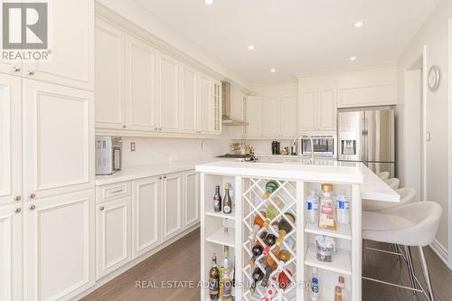 62 Bestview Crescent, Vaughan, ON - Indoor Photo Showing Kitchen