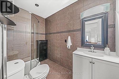 39 Josie Drive, Richmond Hill, ON - Indoor Photo Showing Bathroom