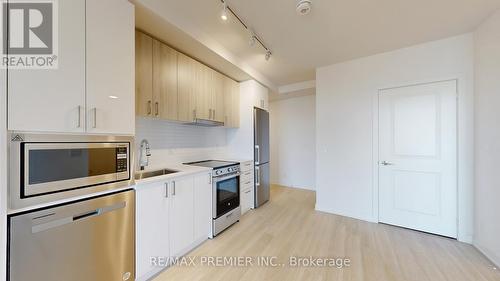 1206 - 30 Upper Mall Way, Vaughan, ON - Indoor Photo Showing Kitchen With Stainless Steel Kitchen