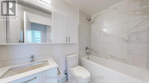 1206 - 30 Upper Mall Way, Vaughan, ON - Indoor Photo Showing Bathroom