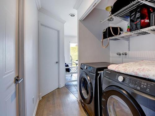 Passageway - 104  - 104A Rue Narcisse-Poirier, Blainville, QC - Indoor Photo Showing Laundry Room