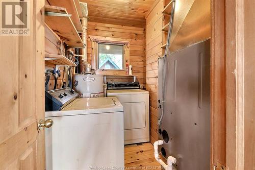 969 Lakeshore Park, Lakeshore, ON - Indoor Photo Showing Laundry Room