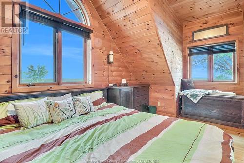 969 Lakeshore Park, Lakeshore, ON - Indoor Photo Showing Bedroom