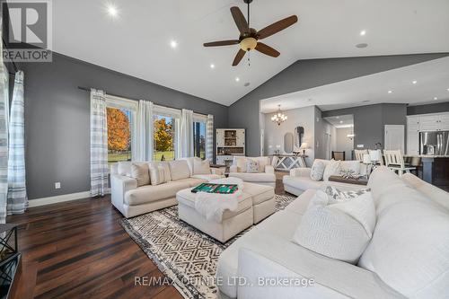 747 Mcfarlane Road, Tyendinaga, ON - Indoor Photo Showing Living Room