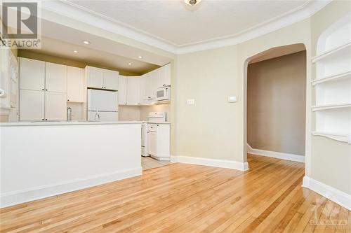 475 Golden Avenue, Ottawa, ON - Indoor Photo Showing Kitchen