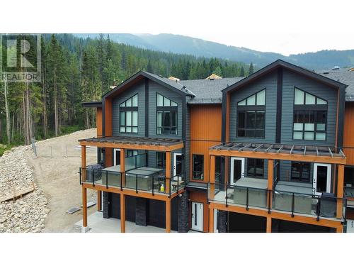 2166 Panorama  Drive Unit# 405, Panorama, BC - Outdoor