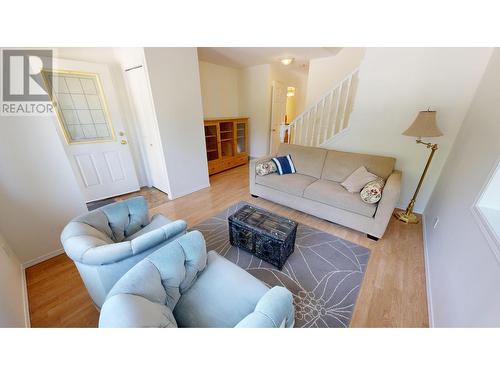 4835 Radium Boulevard Unit# 101, Radium Hot Springs, BC - Indoor Photo Showing Living Room