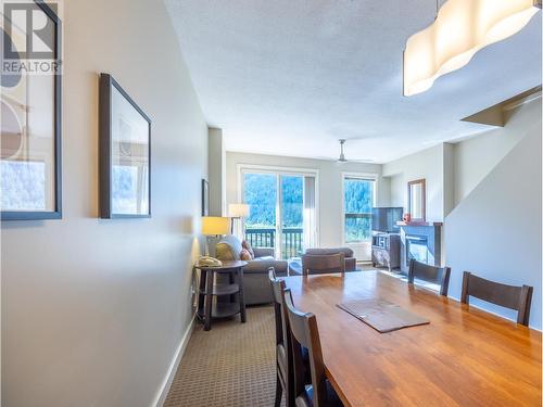 2049 Summit Drive Unit# 313A, Panorama, BC - Indoor Photo Showing Dining Room