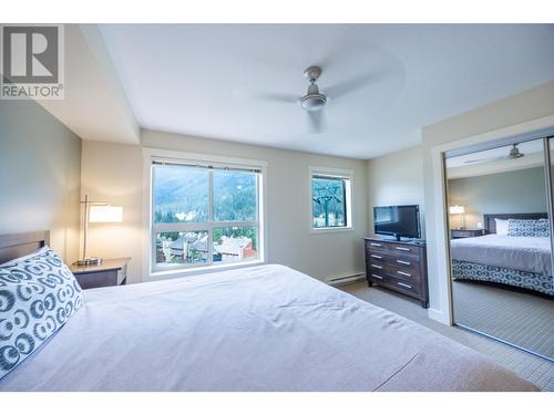 2049 Summit Drive Unit# 313A, Panorama, BC - Indoor Photo Showing Bedroom