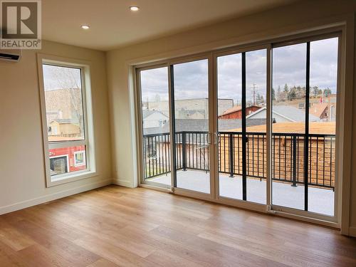 514 14Th  Street Unit# 303, Invermere, BC - Indoor Photo Showing Other Room