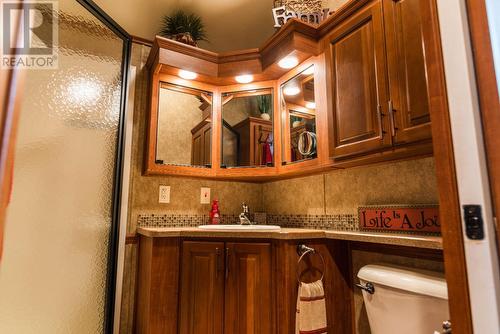 1835 Bakery Frontage Road Unit# 108, Christina Lake, BC - Indoor Photo Showing Bathroom