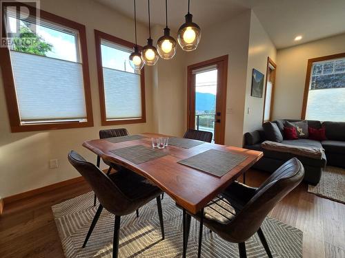 808 A Fifth  Street, Nelson, BC - Indoor Photo Showing Dining Room