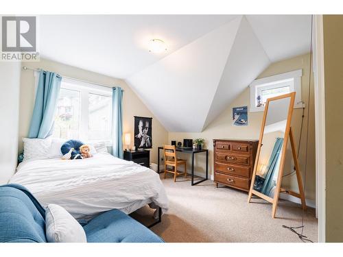 2446 Perrier  Lane, Nelson, BC - Indoor Photo Showing Bedroom