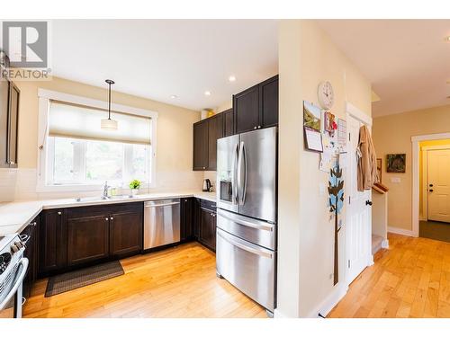 2446 Perrier  Lane, Nelson, BC - Indoor Photo Showing Kitchen With Stainless Steel Kitchen